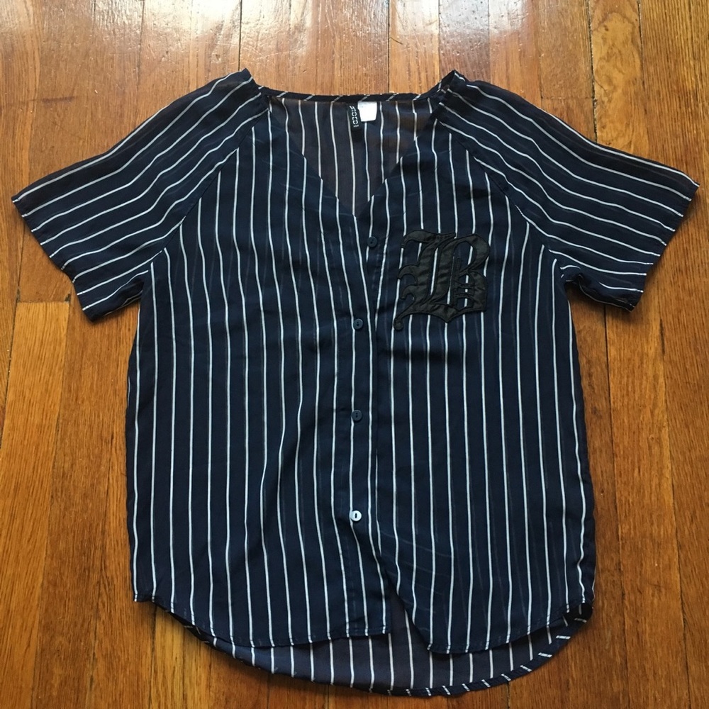 💫Pin stripe mesh shirt.💫